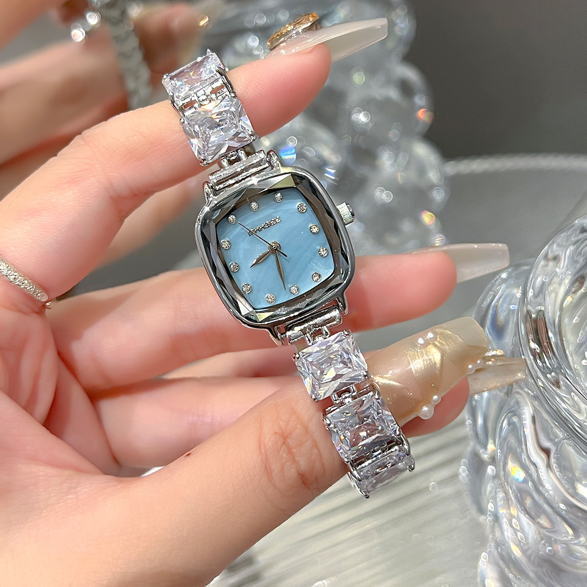 2025 High-endผู้หญิงนาฬิกาเพชร - Jewelry Diamond Watches บทวิจารณ์และราคา