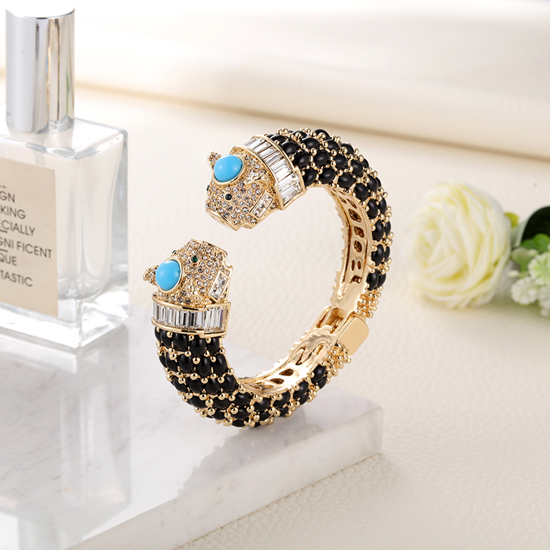 กำไลข้อมือรูปสัตว์ Sally's Par - Paradise Jewelry & Watches Llc บทวิจารณ์และราคา