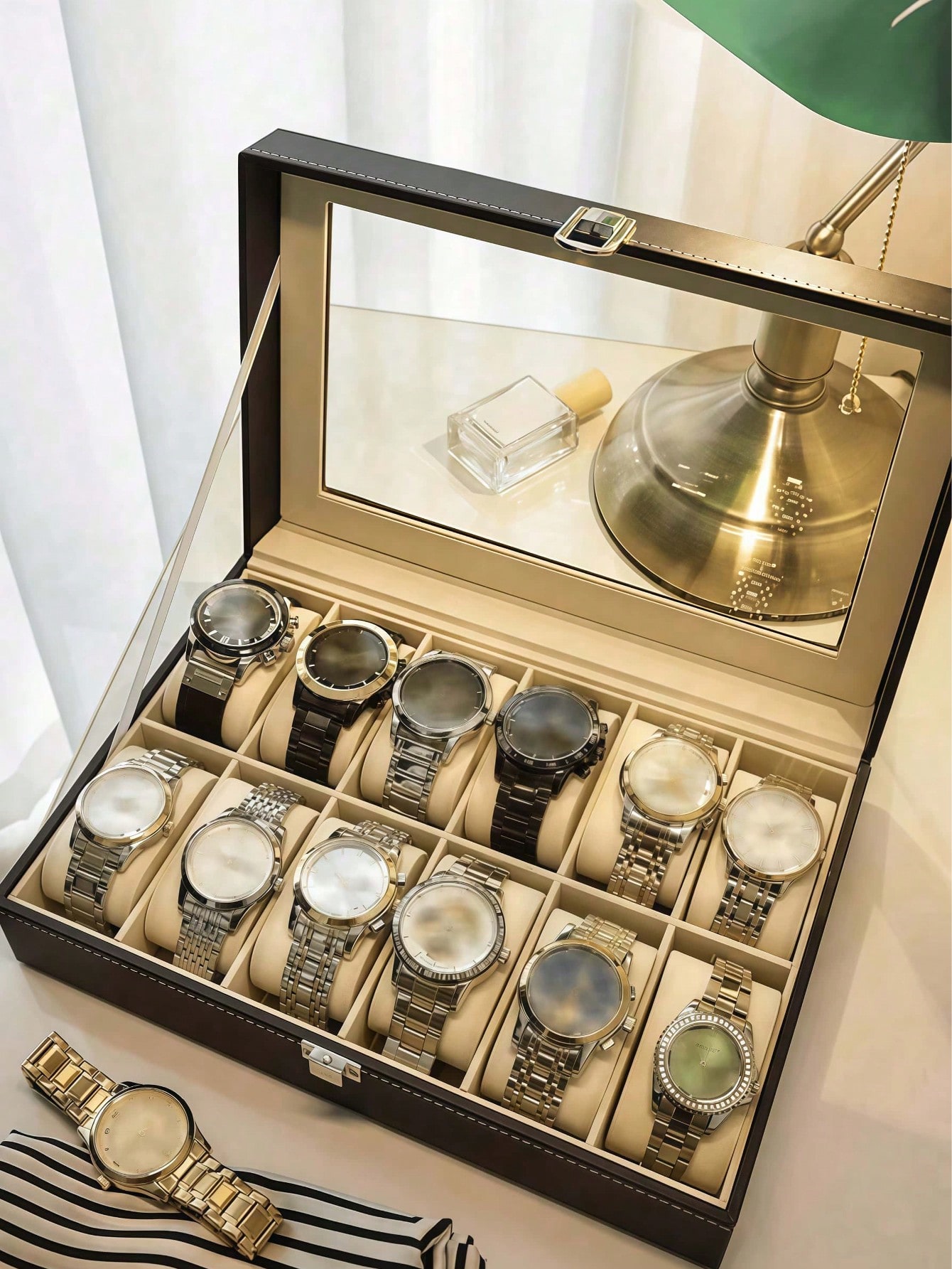 กล่องใส่นาฬิกาหนังพร้อมกุญแจล็ - Jewelry Organizer Watches บทวิจารณ์และราคา